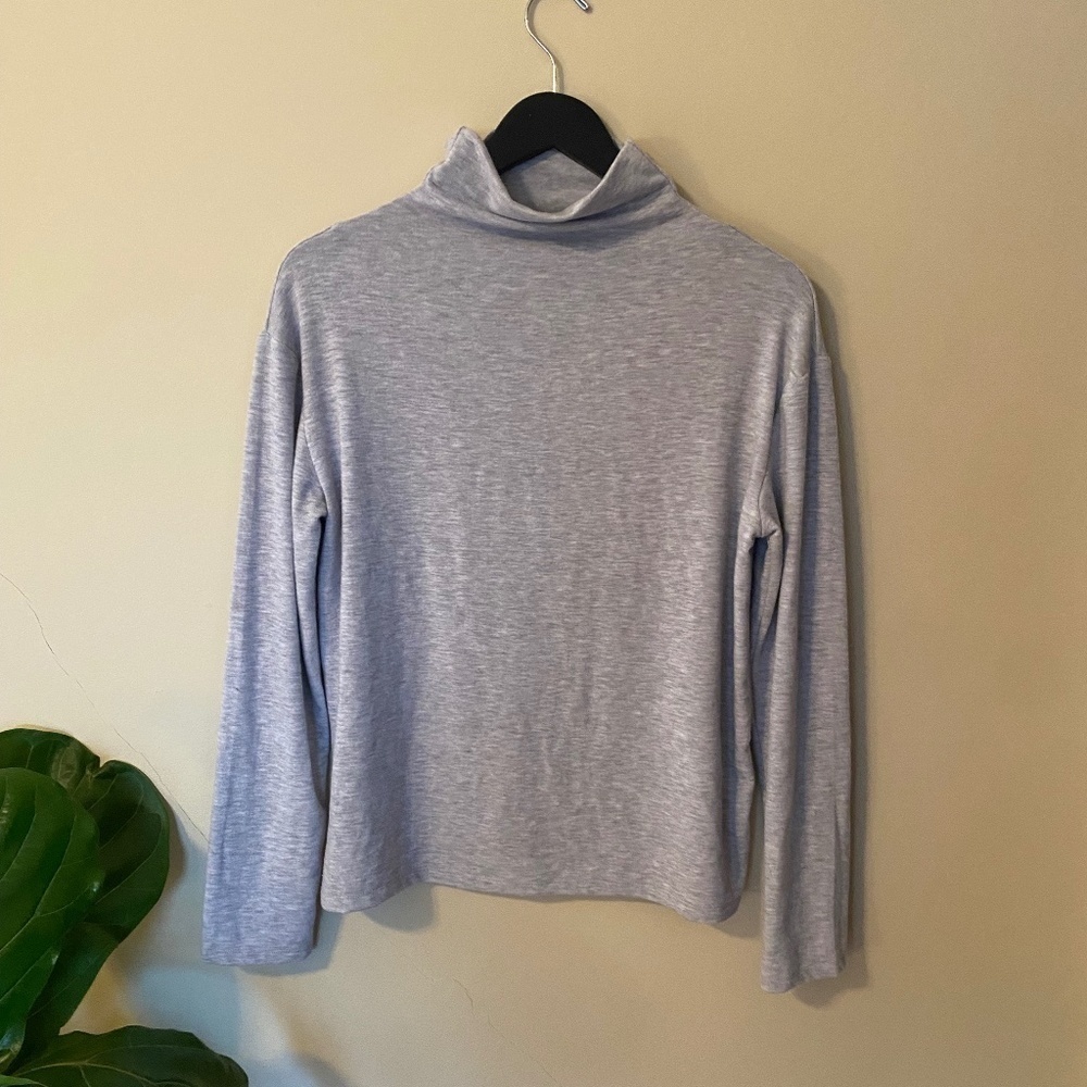 Aritzia Wilfred Free Sweater Turtleneck Mockneck Top